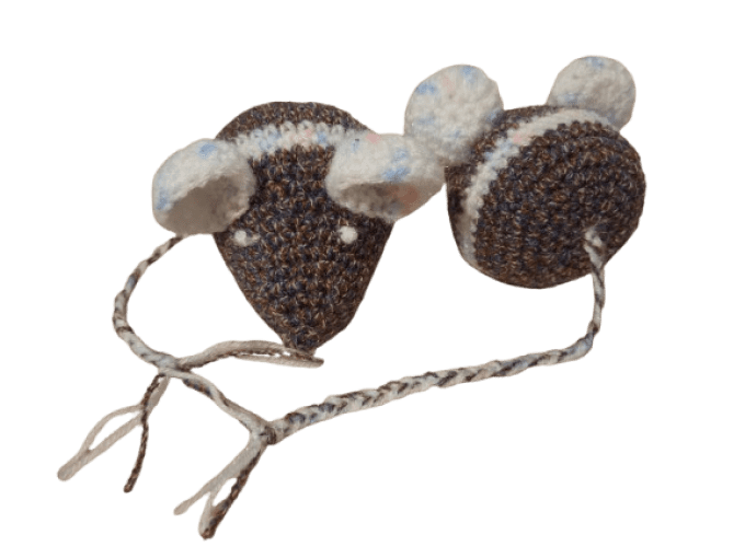 Souris au crochet garnie de cataire